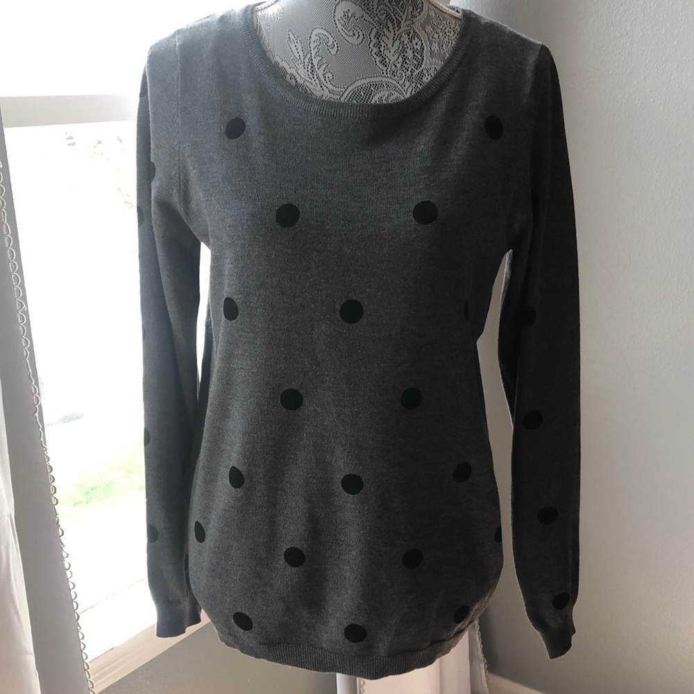 Grey sweater with black polka dots